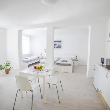 Lejlighedshotel U Parku 3*